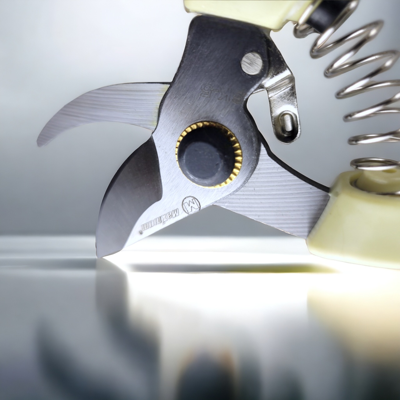 секатор садовый, белый пластик, sk 5, "maximum" mx 14466 (2484) оптом